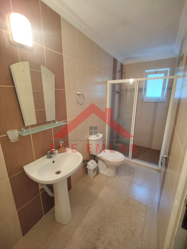 Denize Sıfır Sitede Kiralık 2+1