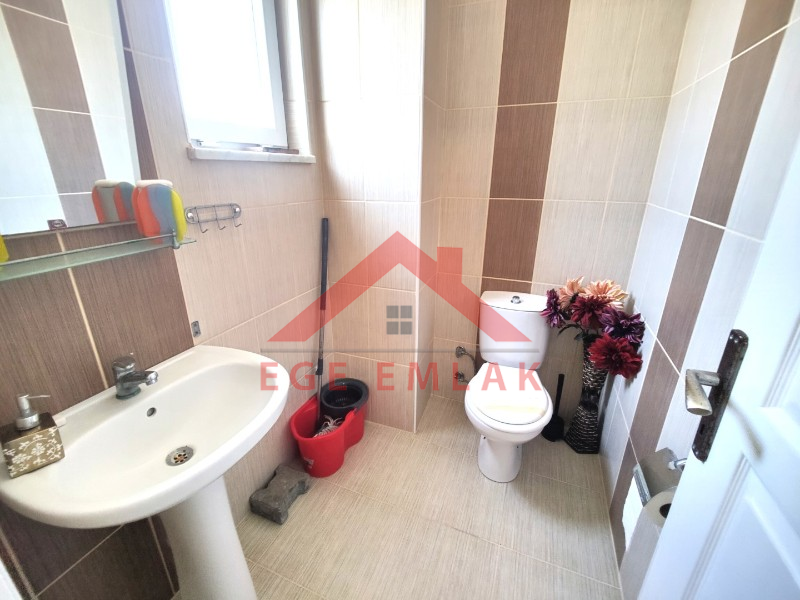 Denize Sıfır Sitede Kiralık 2+1