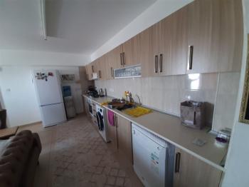 MAĞUSA MARAŞ BÖLGESİNDE OTOPARK ALANLI SATILIK 2+1 DAİRE