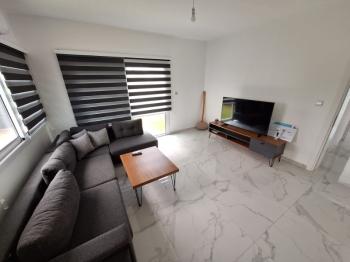 MAĞUSA MUTLUYAKA GİRİŞİNDE KAPALI GARAJ VE BAHÇE ALANLI GENİŞ 4+2 KİRALIK VİLLA