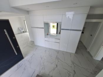 MAĞUSA MUTLUYAKA GİRİŞİNDE KAPALI GARAJ VE BAHÇE ALANLI GENİŞ 4+2 KİRALIK VİLLA