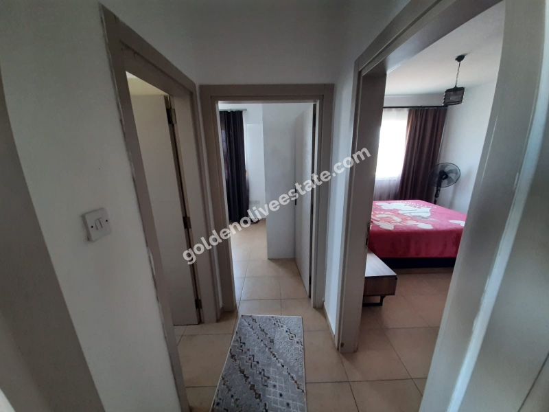 MAĞUSA MARAŞ BÖLGESİNDE OTOPARK ALANLI SATILIK 2+1 DAİRE
