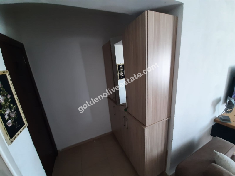 MAĞUSA MARAŞ BÖLGESİNDE OTOPARK ALANLI SATILIK 2+1 DAİRE