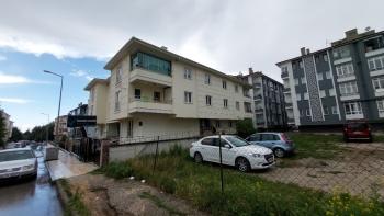 GÜVENAY - ÇORUM BAHABEY VEYSEL KARANİ CAMİİ YANI  2+1 SATILIK DAİRE