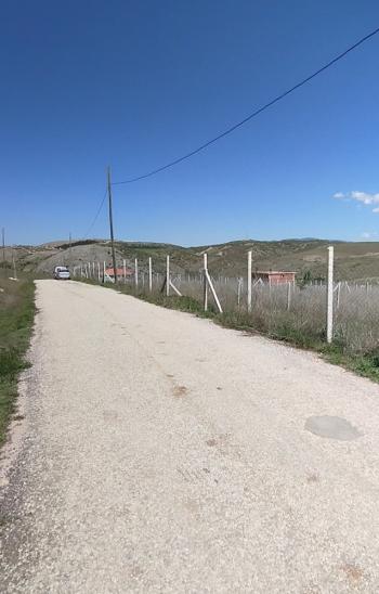 GÜVENAY - ÇORUM KAVACIK KÖYÜ CİVARI SATILIK HOBİ BAHÇELERİ