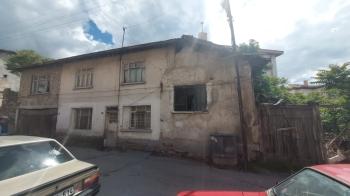 GÜVENAY - ÇORUM ÜÇTUTLAR TANYERİ OKULU YAKINI 400 m² ARSA