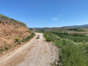 GÜVENAY - ÇORUM SARMAŞA KÖYÜ KARŞISINDA 500 M² SATILIK  BAHÇE