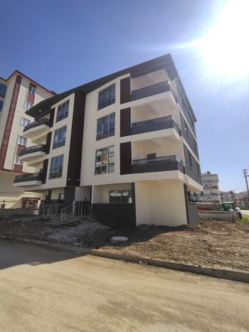 GÜVENAY - ÇORUM ATA CADDESİ ARKASI SIFIR SATILIK 2+1 DAİRE 