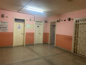 GÜVENAY - ÇORUM GAZİ CAD. SAAT KULESİ YANI KİRALIK OFİS & BÜRO