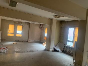 GÜVENAY - ÇORUM GAZİ CAD. SAAT KULESİ YANI KİRALIK OFİS & BÜRO