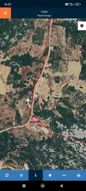 BURDUR BUCAK KIZILSEKİ – DOĞAYLA İÇ İÇE SATILIK KERPİÇ EV VE TARLA