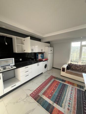 ÜNİVERSİTE BÖLGESİNDE KİRALIK 1+1 DAİRE