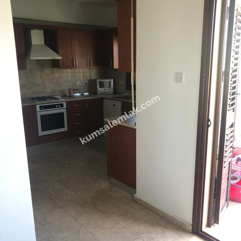 LEFKOŞA MARMARA BÖLGESİNDE 3 YATAK ODALI KİRALIK DAİRE