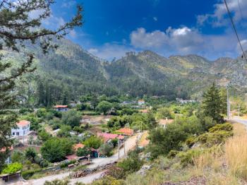 Marmaris Turunç Dereözü 800 m2 20/40 Villa İmarlı Köşe Parsel Arsa