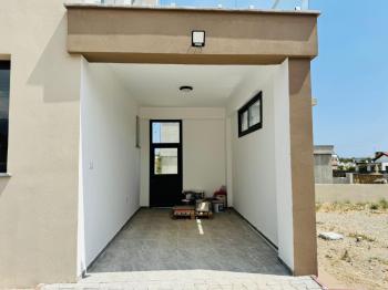 Kıbrıs Girne Çatalköy Bölgesinde Satılık 4+1  Havuzlu Villa