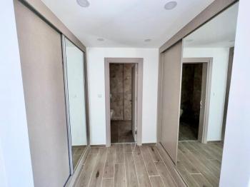 Kıbrıs Girne Çatalköy Bölgesinde Satılık 4+1  Havuzlu Villa