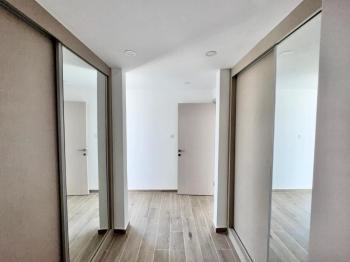 Kıbrıs Girne Çatalköy Bölgesinde Satılık 4+1  Havuzlu Villa