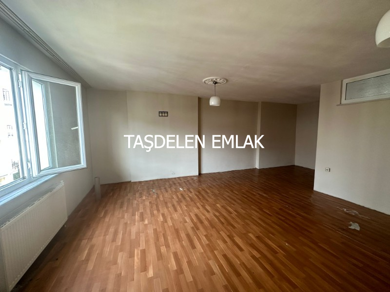 SARAY KEMALPAŞA MAHALLESİNDE ARA KATTA SATILIK DAİRE