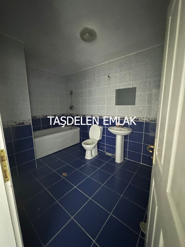 SARAY KEMALPAŞA MAHALLESİNDE ARA KATTA SATILIK DAİRE