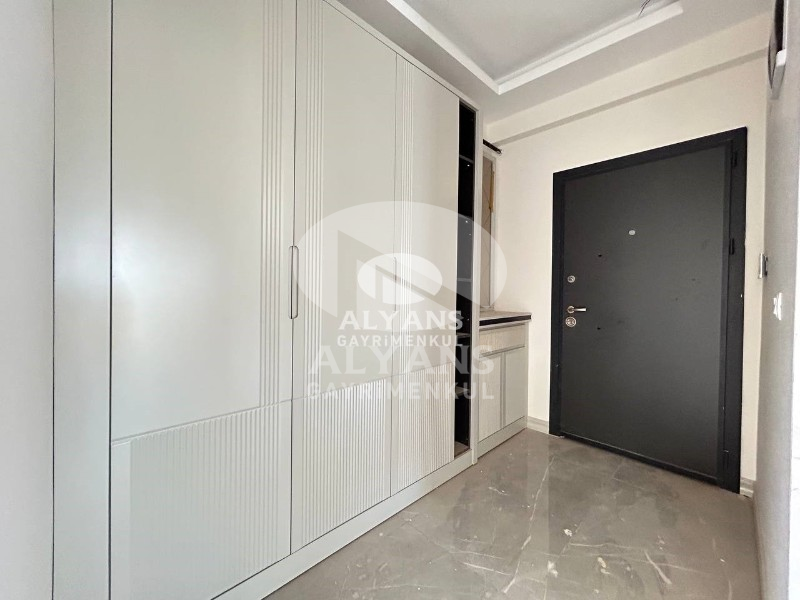 ALYANS'TAN DENİZ MANZARALI SİTE İÇİ SOSYAL ALANLI GENİŞ 3+1