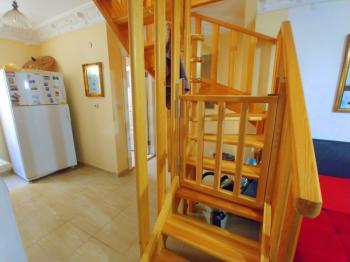 Denize Sıfır Sitede Kiralık 1+1 Dubleks Daire