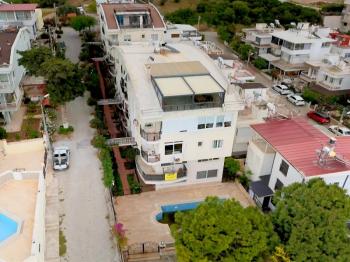 Denize Sıfır Sitede Kiralık 1+1 Dubleks Daire
