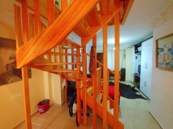 Denize Sıfır Sitede Kiralık 1+1 Dubleks Daire