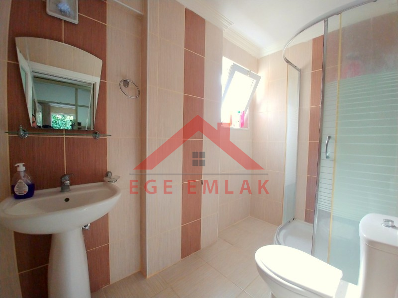 Denize Sıfır Sitede Kiralık 1+1 Dubleks Daire