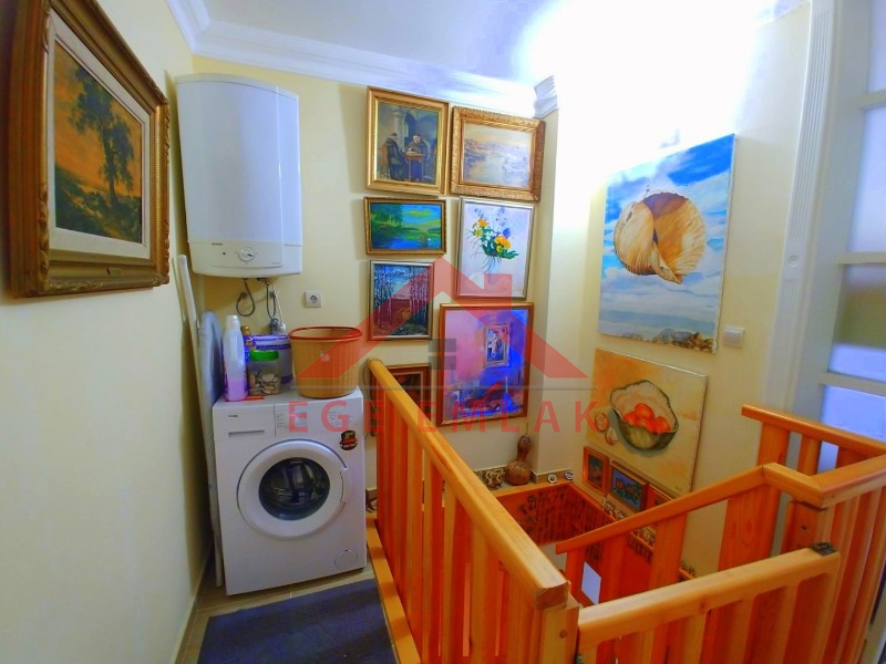 Denize Sıfır Sitede Kiralık 1+1 Dubleks Daire