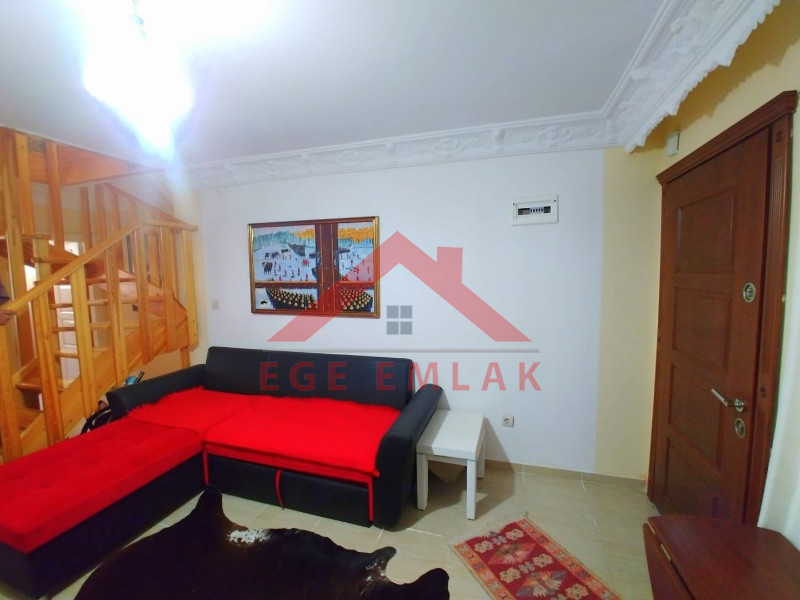 Denize Sıfır Sitede Kiralık 1+1 Dubleks Daire