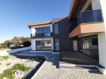 MAĞUSA MUTLUYAKA GİRİŞİ 540 M2 ARSA ALANLI SATILIK SIFIR VİLLA