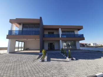 MAĞUSA MUTLUYAKA GİRİŞİ 540 M2 ARSA ALANLI SATILIK SIFIR VİLLA