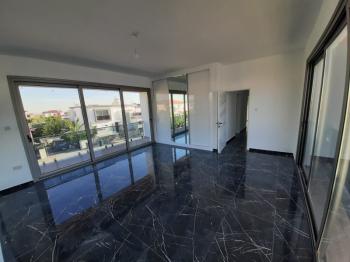 MAĞUSA MUTLUYAKA GİRİŞİ 540 M2 ARSA ALANLI SATILIK SIFIR VİLLA