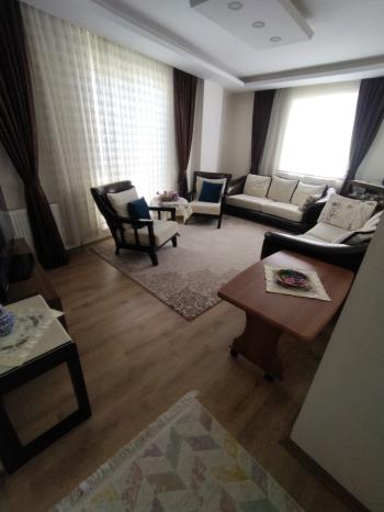 GÜVENAY - ÇORUM CENGİZ TOPEL CADDESİNDE SATILIK 3+1 DAİRE 