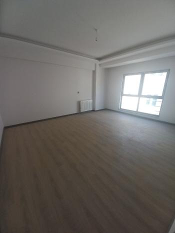GÜVENAY - ÇORUM LOZAN EVLER ARKASI SATILIK SIFIR 3+1 DAİRE