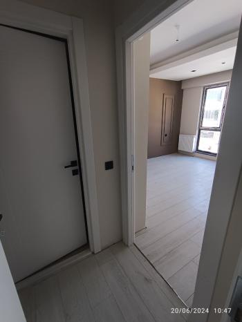 GÜVENAY - ÇORUM GÜLABİBEY KAPAKLI 1.CADDE ÜZERİ SATILIK 3+1