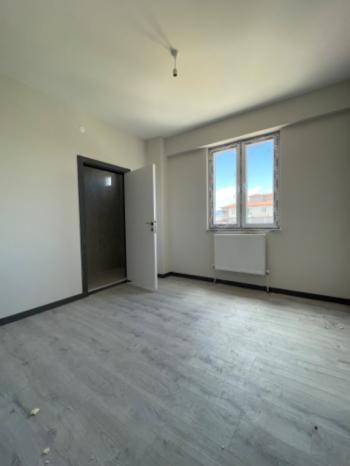 Güvenay - Çorum Çiftlik Caddesi 3+1 Ara Kat Sıfır Daire 