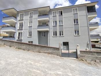 GÜVENAY - ÇORUM BAHÇELİEVLER İPEK TAKSİ İLERİSİ KİRALIK 3+1 DAİRE 