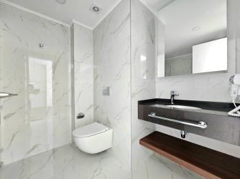 KKTC İskele'nin En İyi Projesi Grand Sapphire'de A Blokta Taşınmaya Hazır Satılık 1+1 Fırsat Daire
