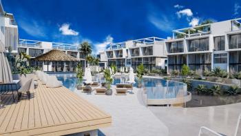 KKTC Girne Esentepe'de Denize Yakın Site İçerisinde Ödeme Planlı Satılık 1+1 Penthouse Daireler