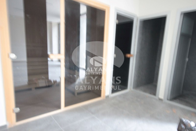 ALYANS'TAN MEZİTLİ'NİN MERKEZİNDE GENİŞ OTURUMLU LÜKS 5+1