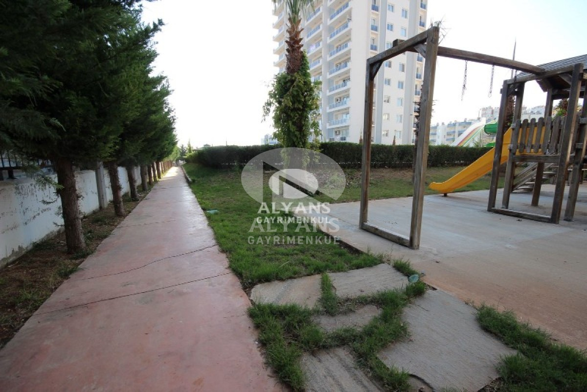 ALYANS'TAN GÖZLERİNİZİ DENİZE AÇACAĞINIZ LEBİDERYA EŞYALI 2+1