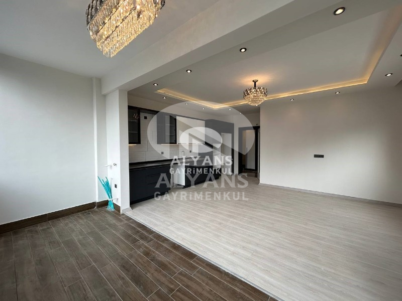 ALYANS'TAN DENİZE 200 MT MESAFEDE FULL SOSYAL ALANLI GENİŞ 3+1
