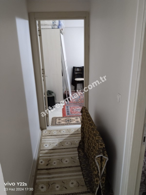 Antre Emlak'tan Satılık Yeşilyurt Merkez Cami Yakını 3+1, Doğalgazlı Asansörlü 4 Yıllık Daire