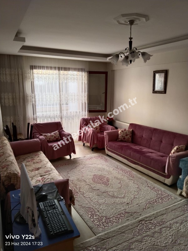 Antre Emlak'tan Satılık Yeşilyurt Merkez Cami Yakını 3+1, Doğalgazlı Asansörlü 4 Yıllık Daire