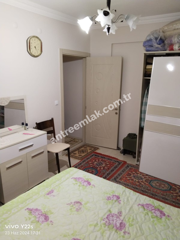Antre Emlak'tan Satılık Yeşilyurt Merkez Cami Yakını 3+1, Doğalgazlı Asansörlü 4 Yıllık Daire