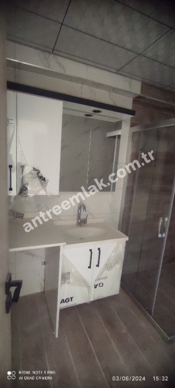 Antre Emlak'tan Satılık Gülyaka Mahallesinde Doğalgazlı,Otoparklı,Sıfır 2+1 Daire