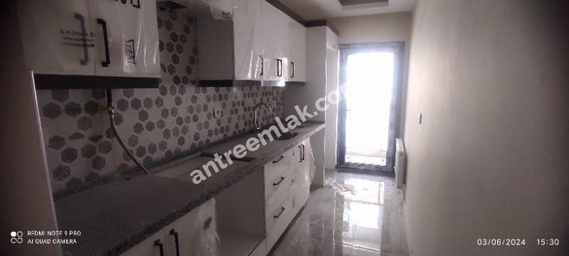 Antre Emlak'tan Satılık Gülyaka Mahallesinde Doğalgazlı,Otoparklı,Sıfır 2+1 Daire