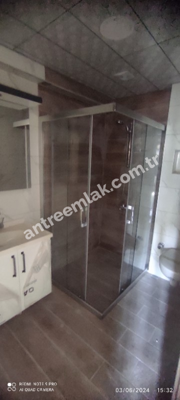 Antre Emlak'tan Satılık Gülyaka Mahallesinde Doğalgazlı,Otoparklı,Sıfır 2+1 Daire