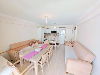İngiliz Sitesinde Satılık Eşyalı Daire 